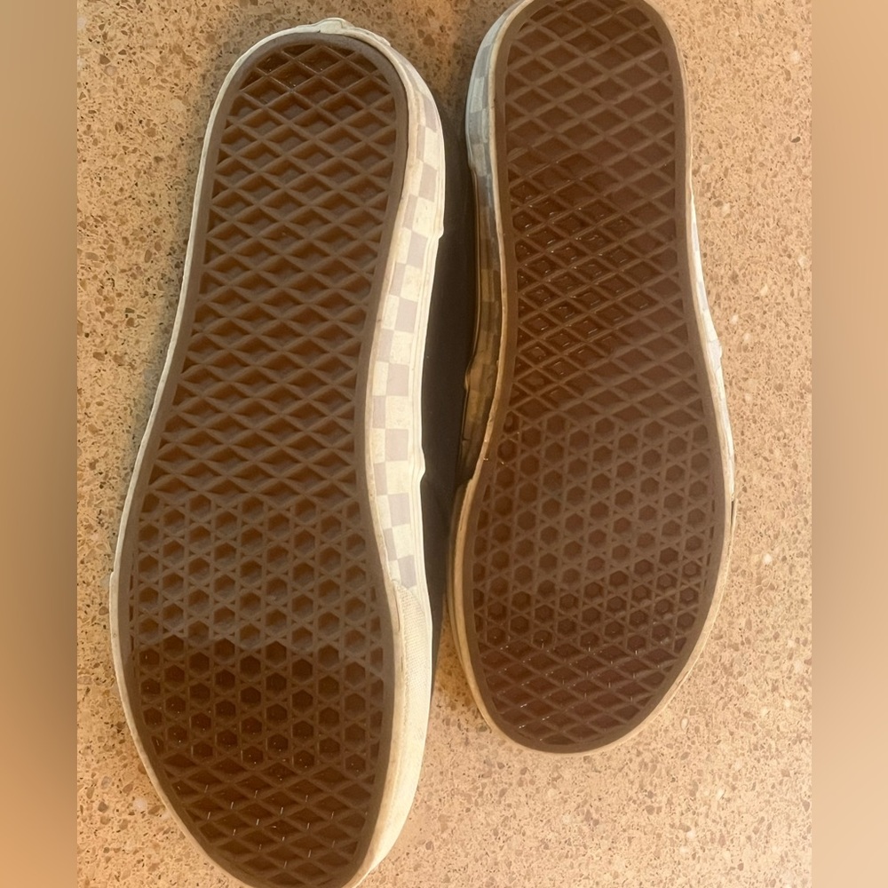 Vans!! - Picture 6 of 7